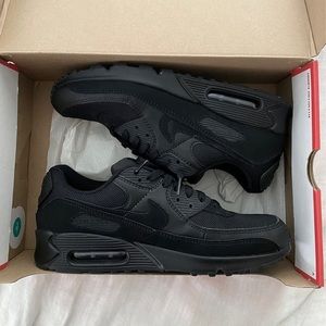 Air Max 90 Triple Black